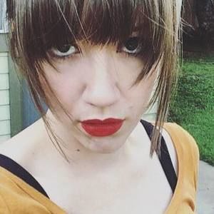 Meet your Posher, Molly